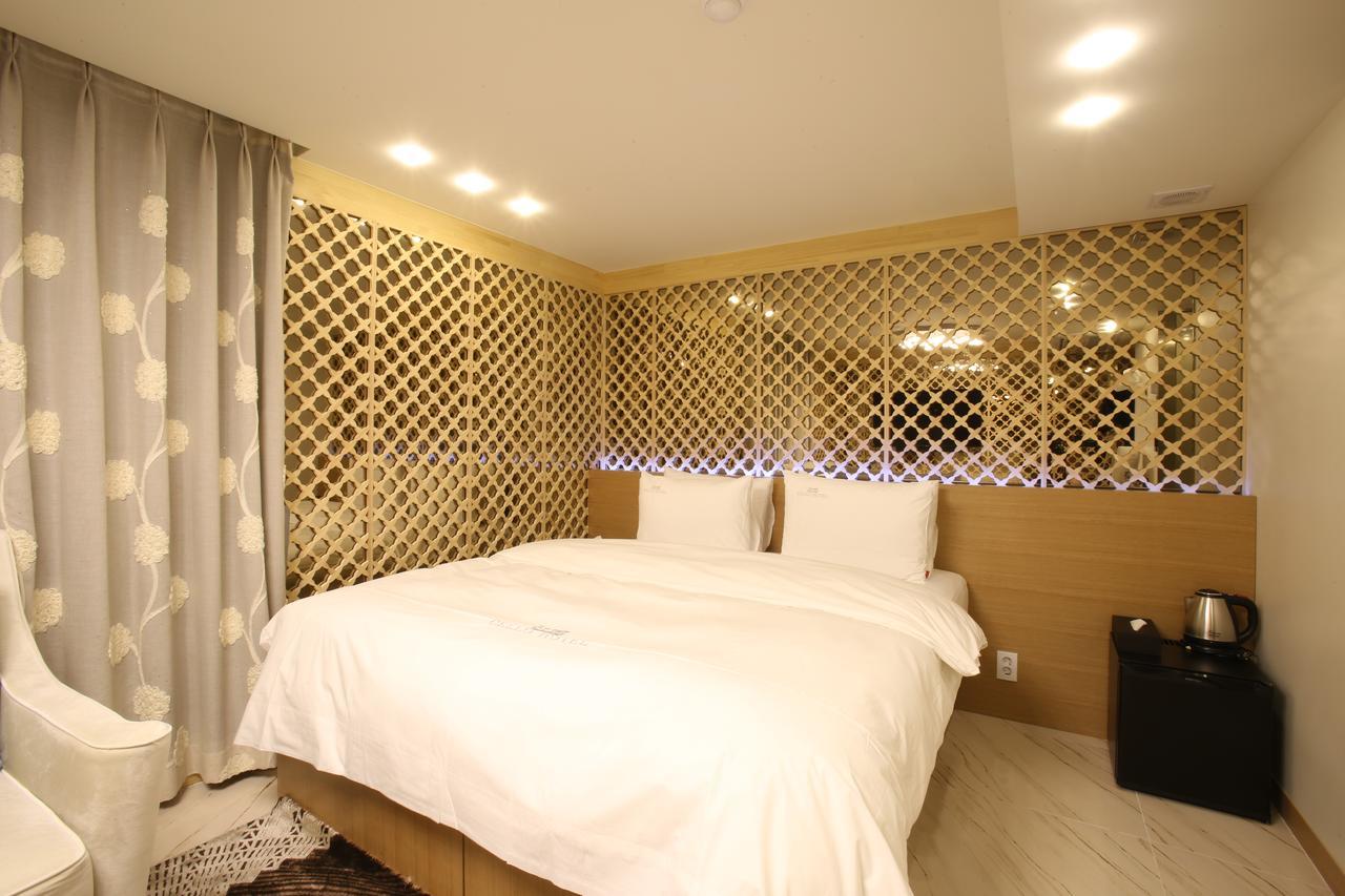Guri Cello Hotel ภายนอก รูปภาพ