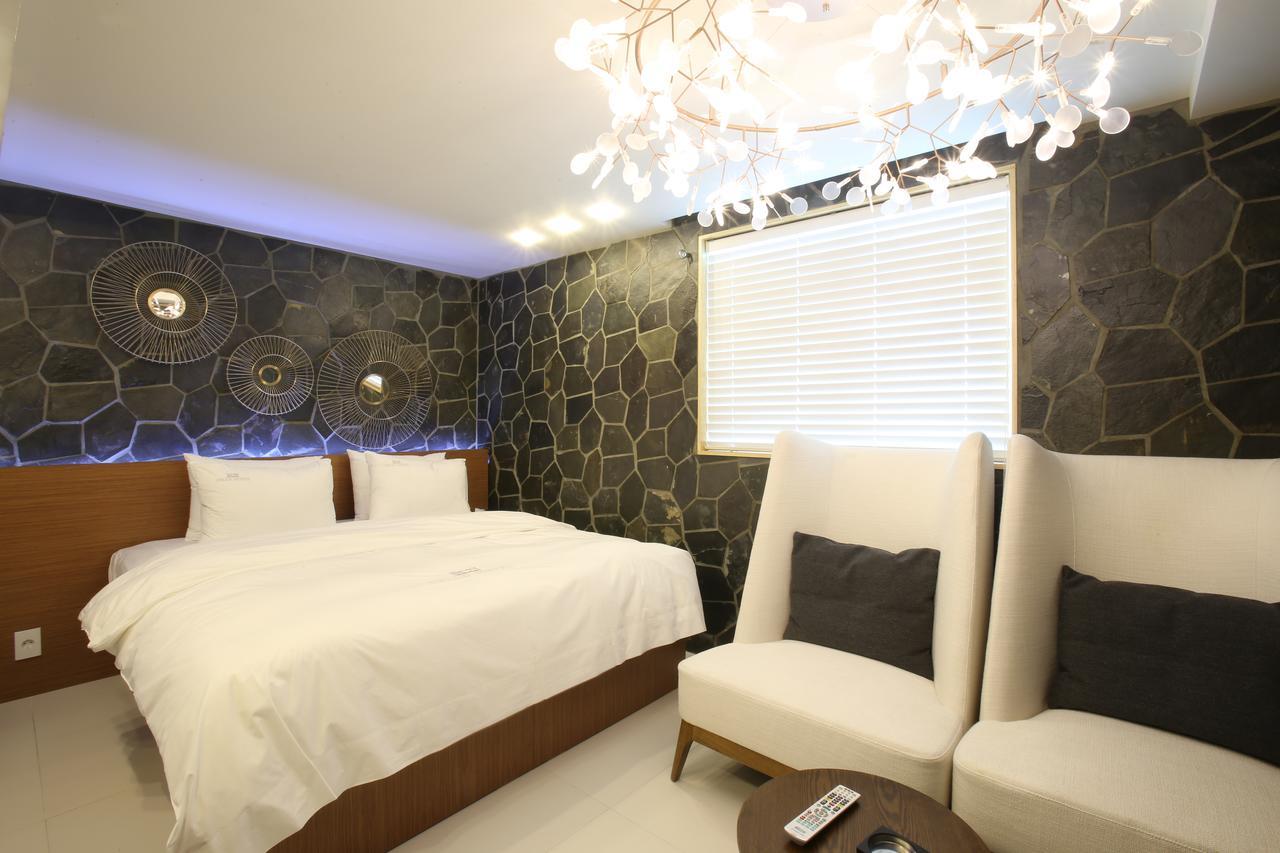Guri Cello Hotel ภายนอก รูปภาพ