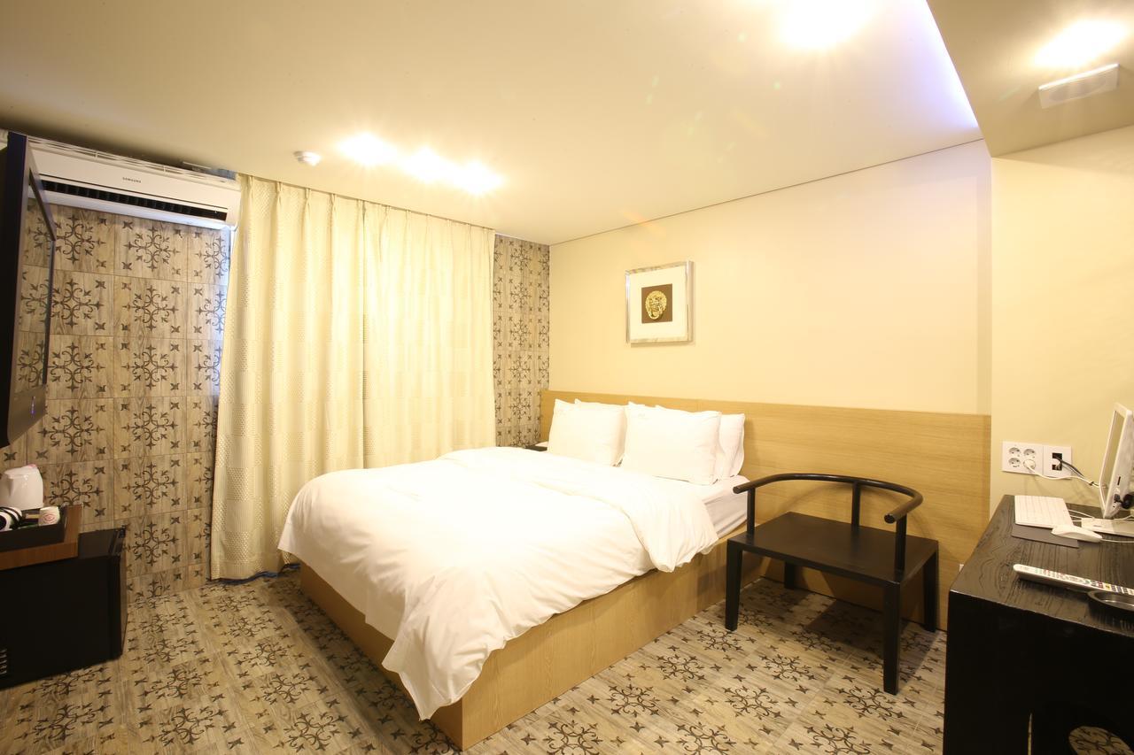 Guri Cello Hotel ภายนอก รูปภาพ