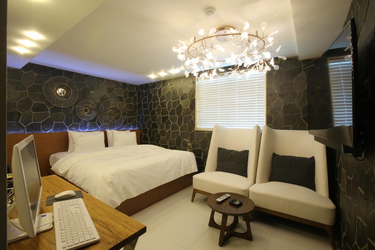 Guri Cello Hotel ภายนอก รูปภาพ